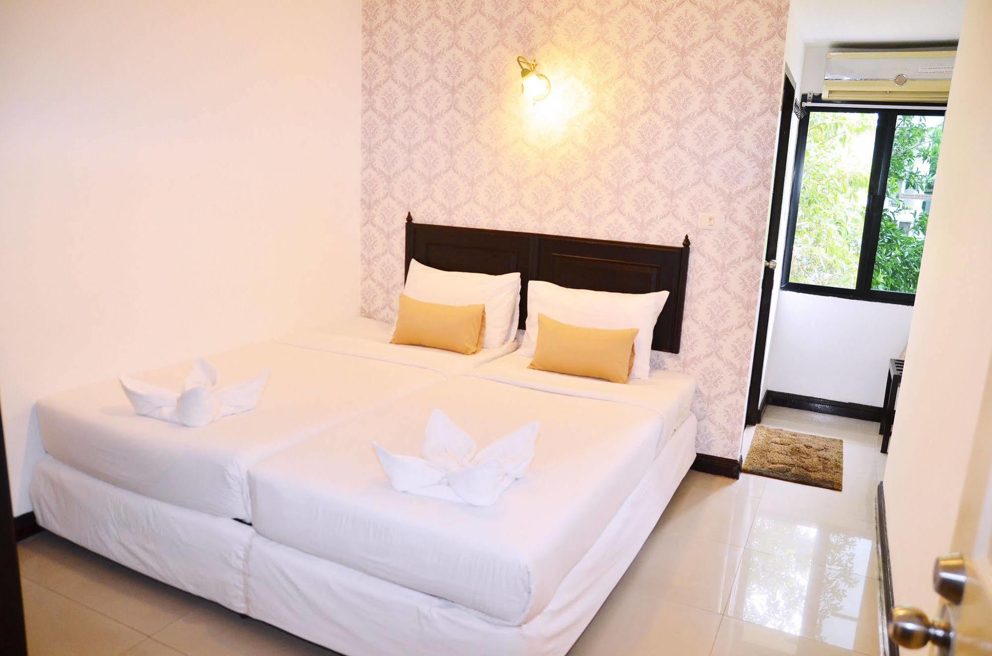 Erawan House Hotel Bangkok Eksteriør billede